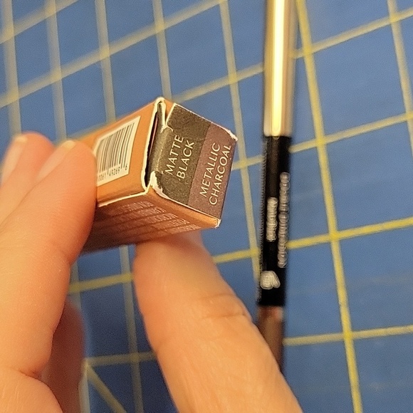 Complex Culture Double Dimension Eyeliner Pencil 1.6g NIB - Picture 4 of 4